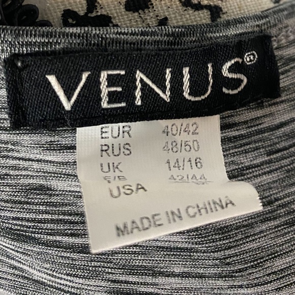 Venus Rash Guard - Picture 4 of 5